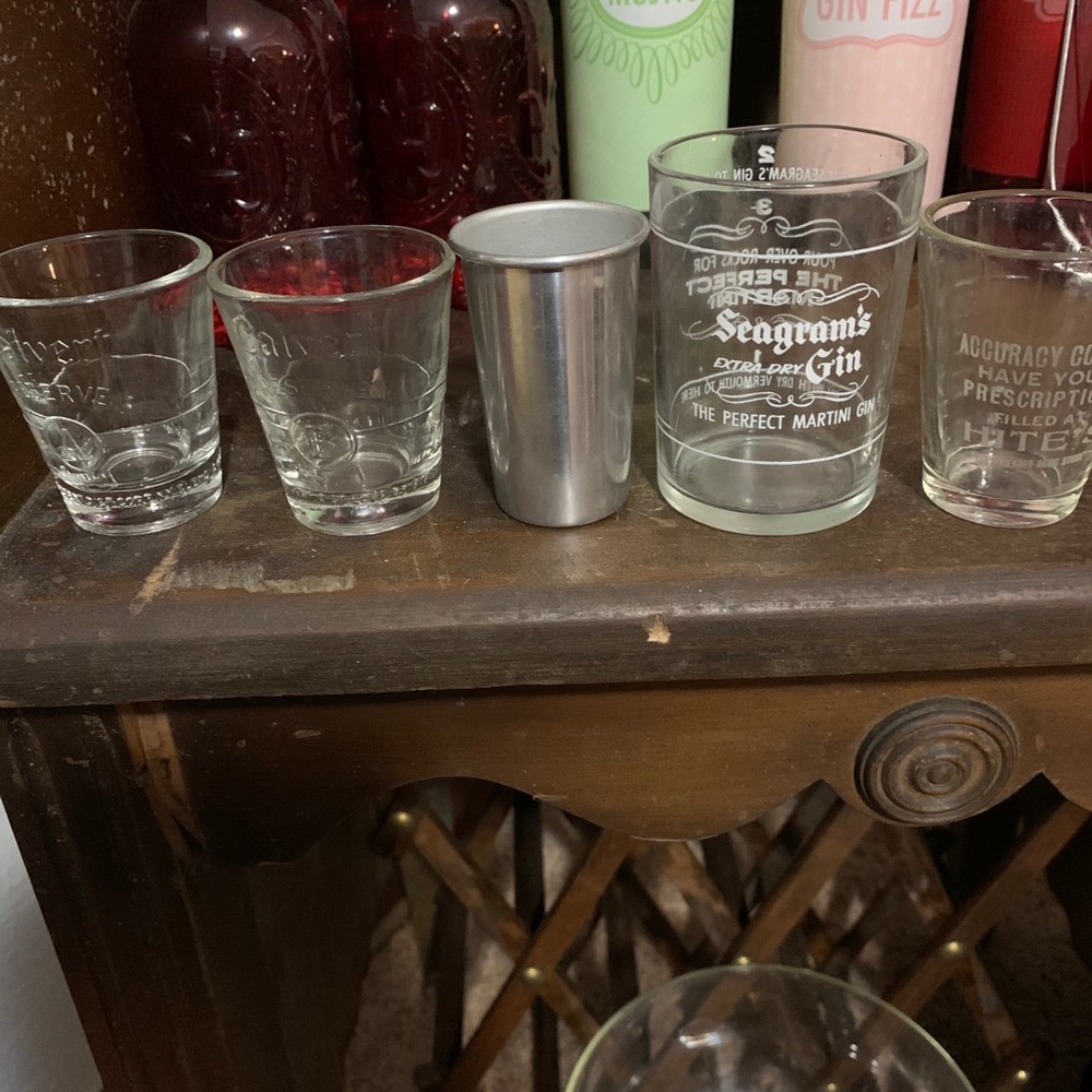 5 vintage shot glasses calvert, aluminum, Seagrams